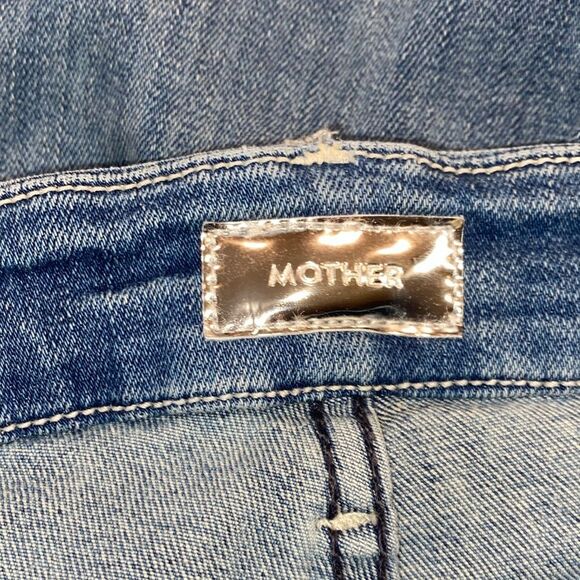 MOTHER Looker Petite in Graffiti Girl - Picture 4 of 7